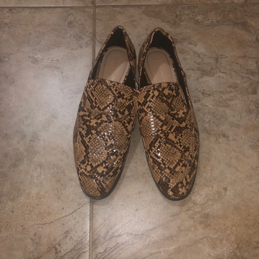 Snake print Zara loafers